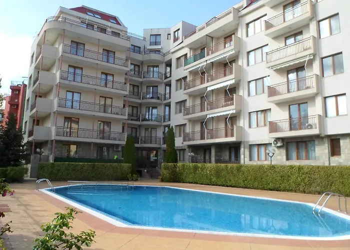 Le Summer Breeze * ساني بيتش